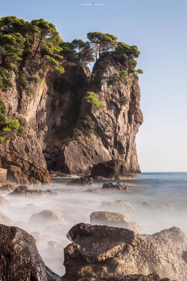 Апартаменты Yaliskari Beach Пелекас Экстерьер фото